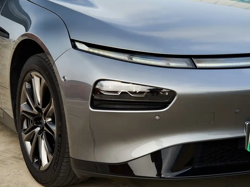 XPENG P7
