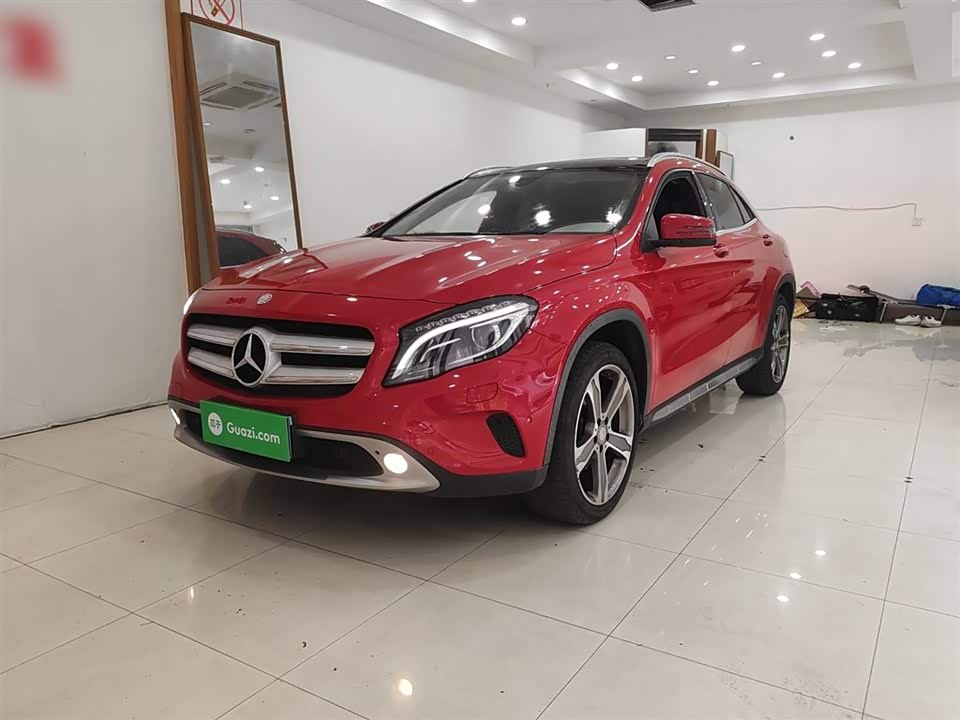 Mercedes-Benz GLA