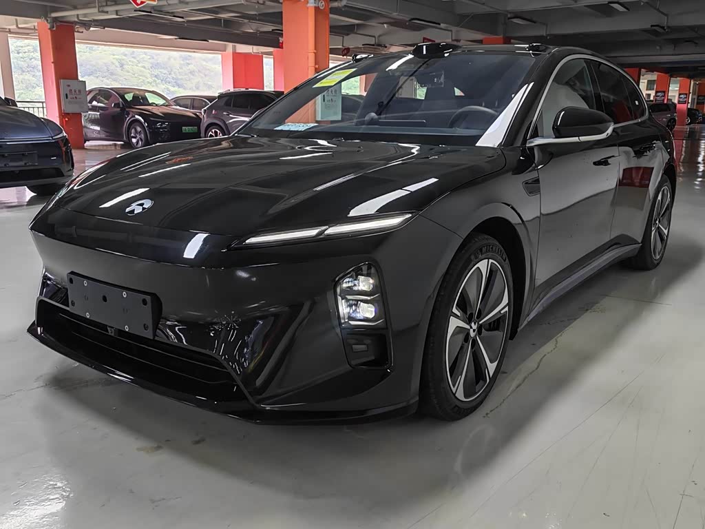 NIO ET5