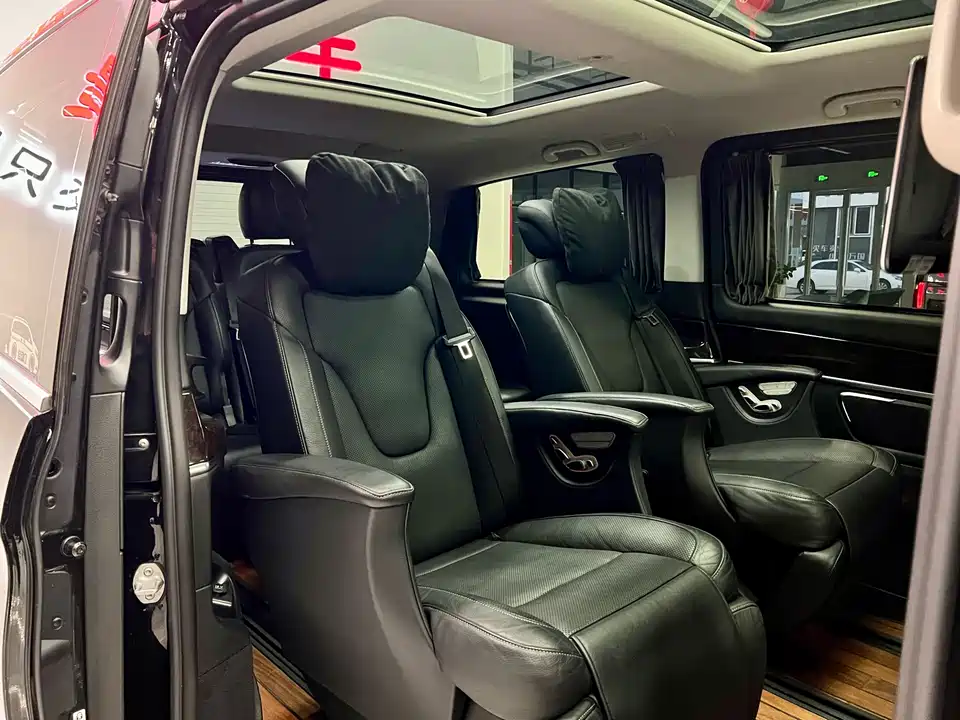 Mercedes-Benz V-class Mercedes-Benz V-class