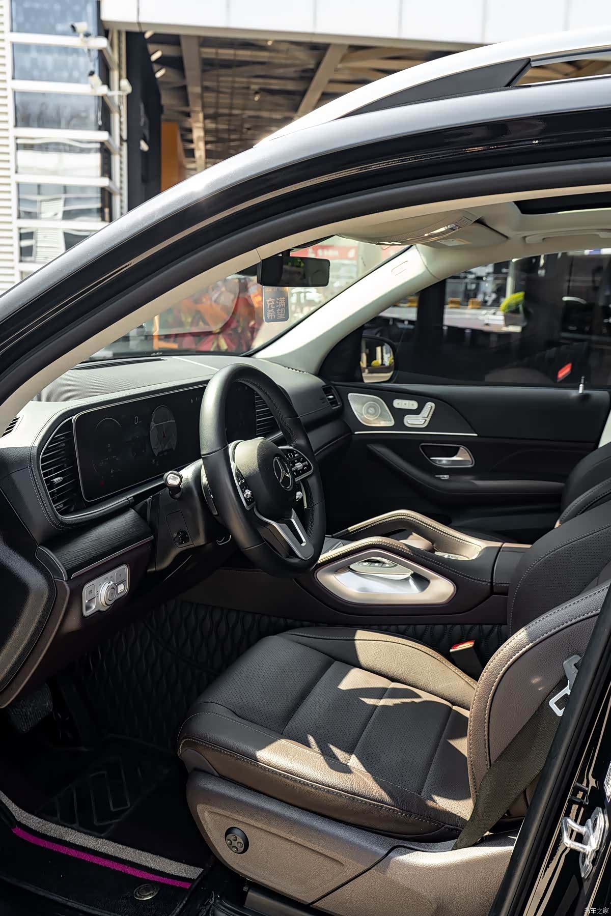 Mercedes-Benz GLE, 2022 все фото