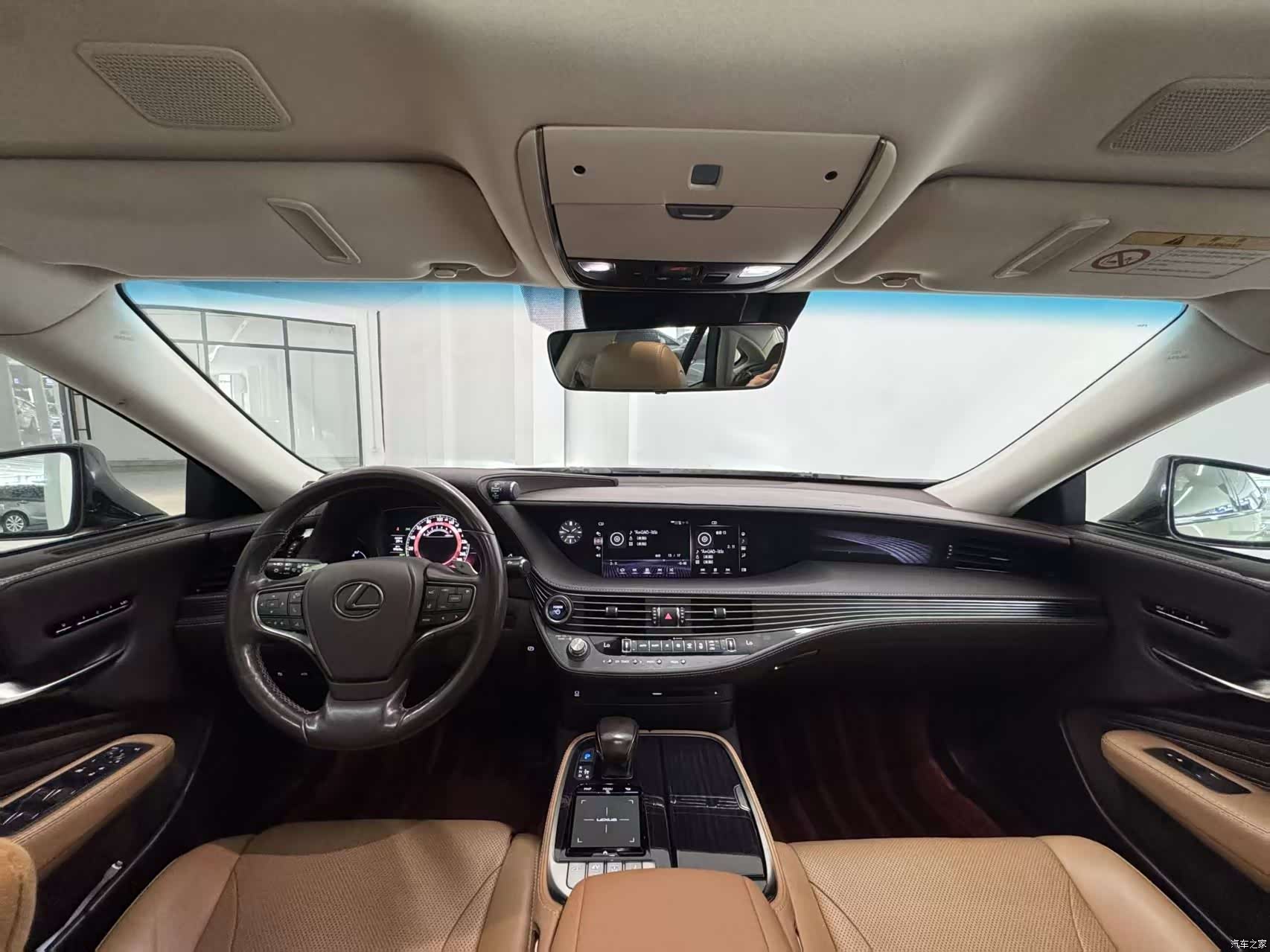 Lexus LS, 2018 4