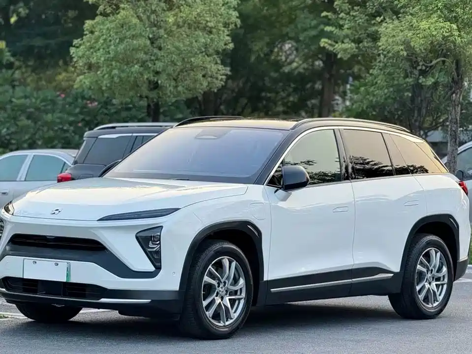 NIO ES6