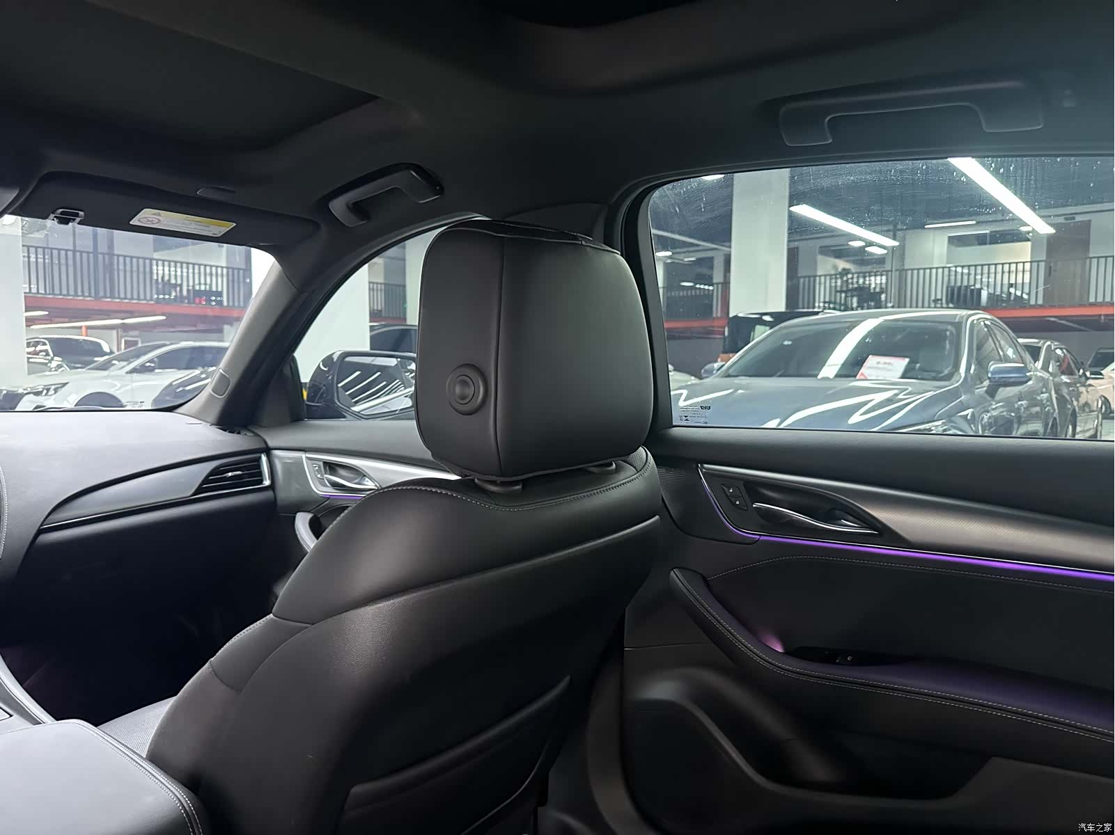 Cadillac CT5, 2025 10