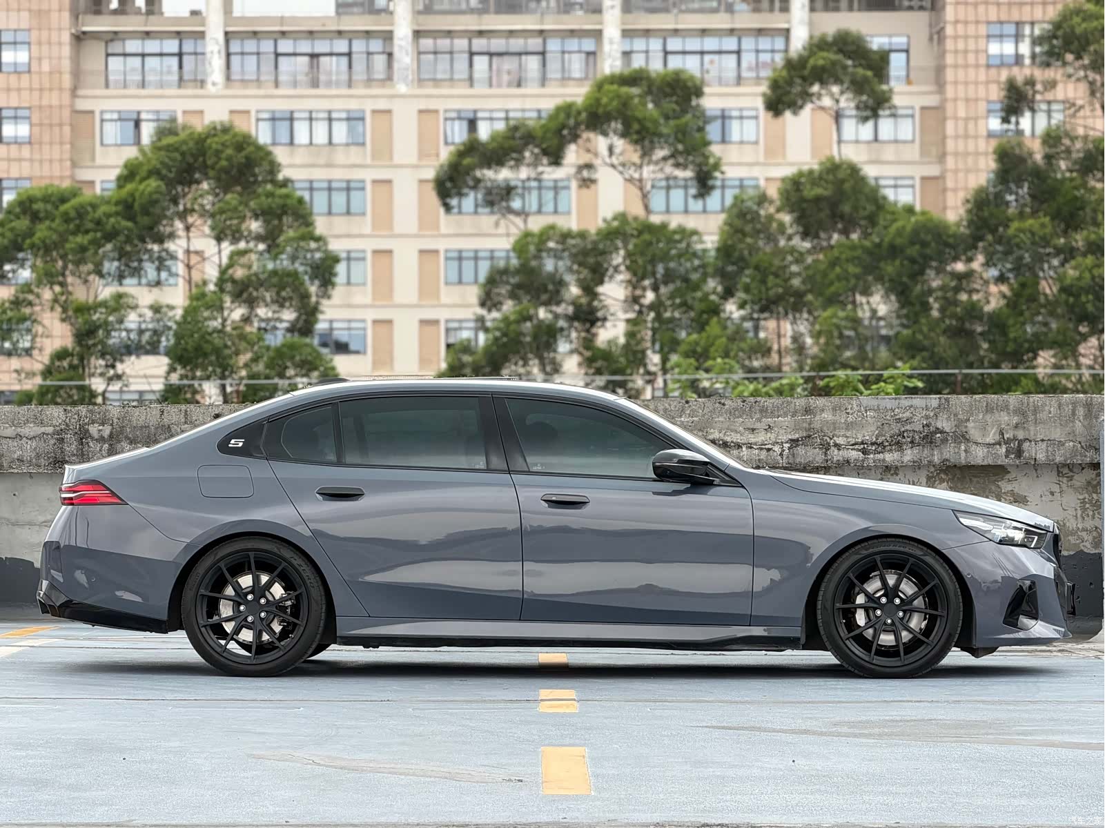 BMW 5 Series, 2024 2