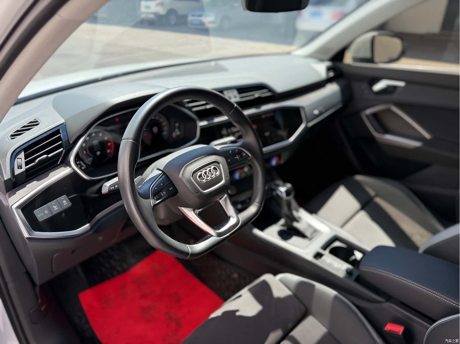 Audi Q3, 2023 12