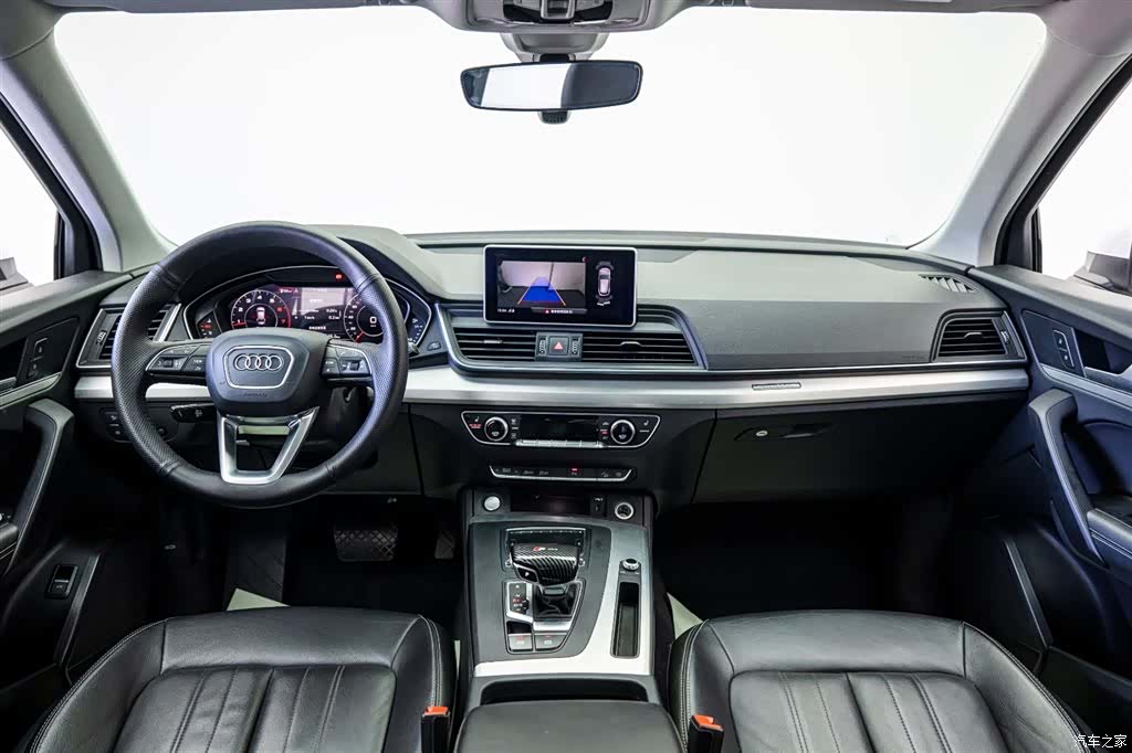 Audi Q5L, 2019 6