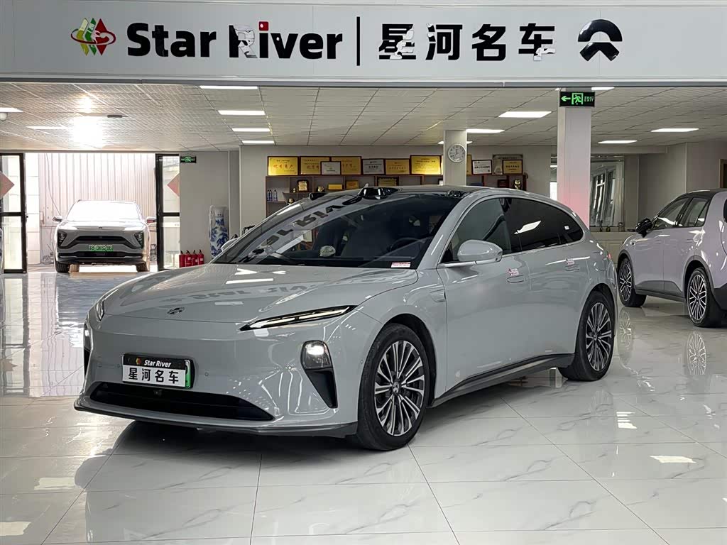 NIO ET5