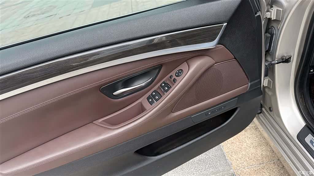 BMW 5 Series, 2016 10