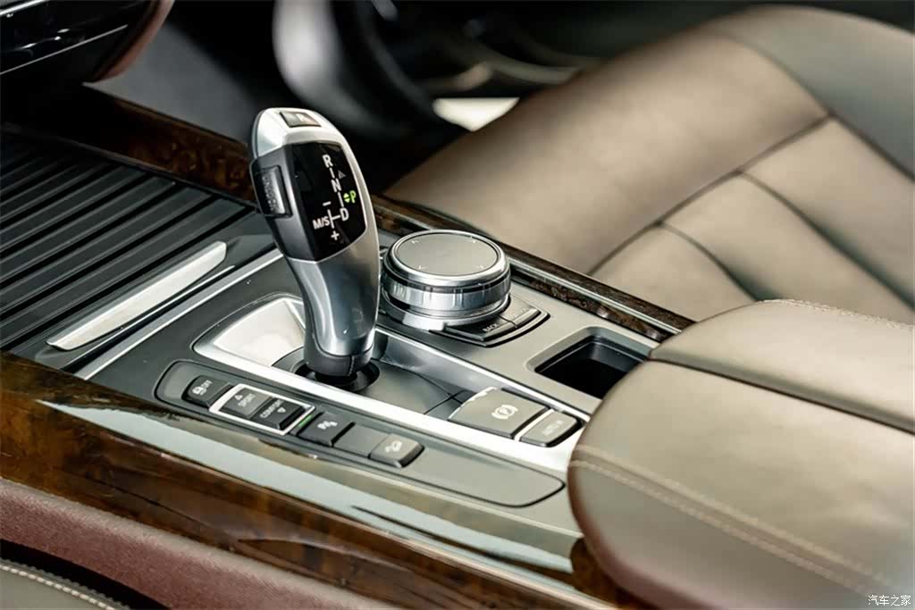 BMW X5, 2018 11