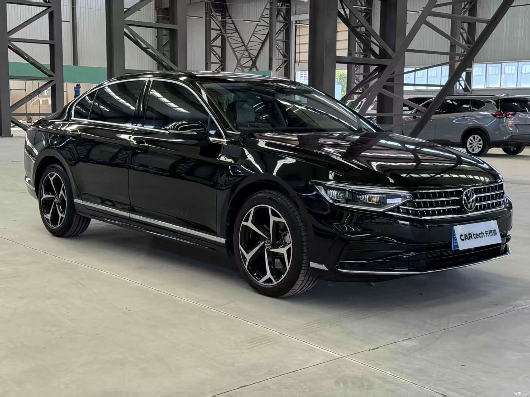 Volkswagen Magotan, 2025 все фото