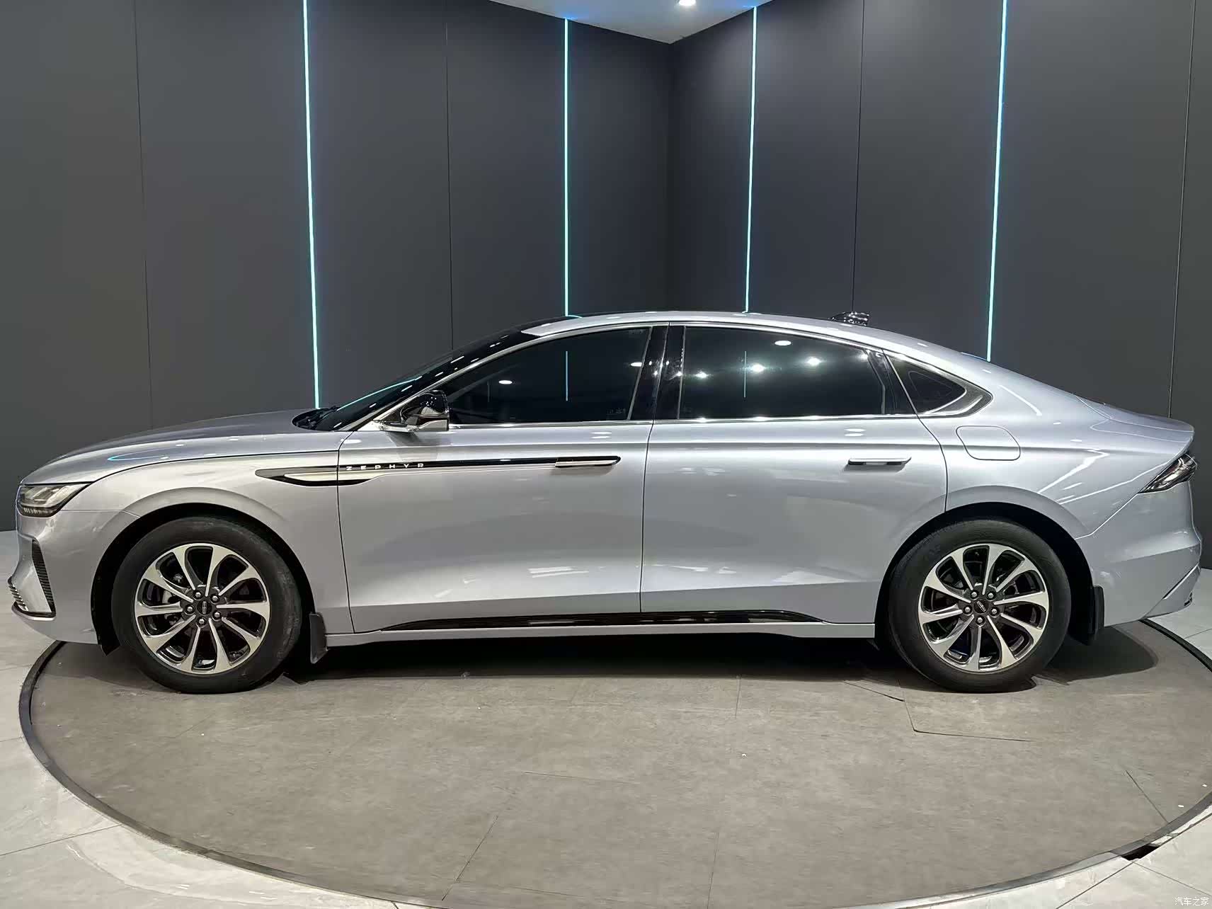 Lincoln Z, 2022 4