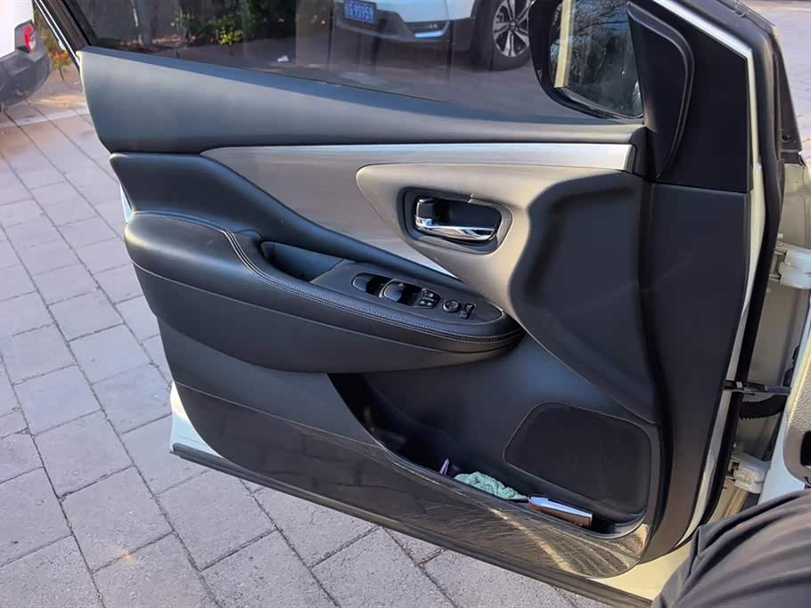 Nissan Loulan Nissan Loulan