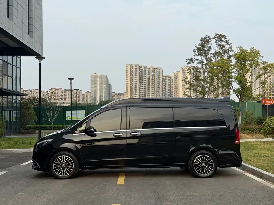 Crown Golden Crown V-class