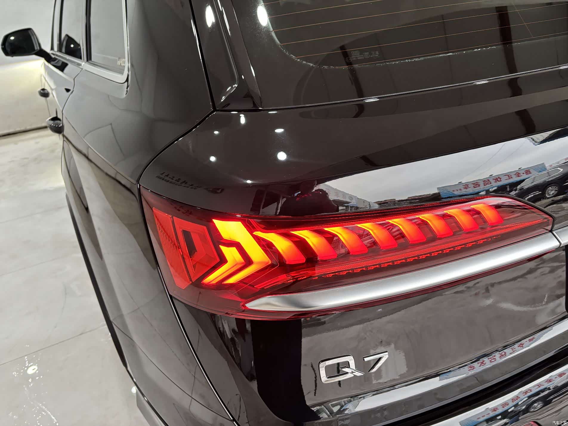 Audi Q7, 2022 10