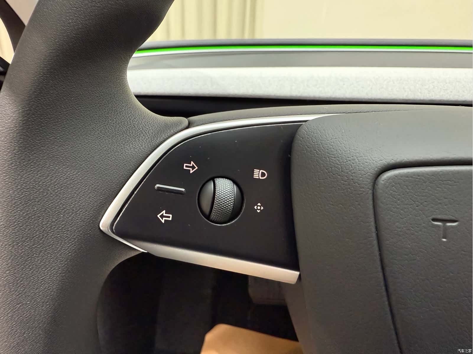 Tesla Model 3, 2024 18