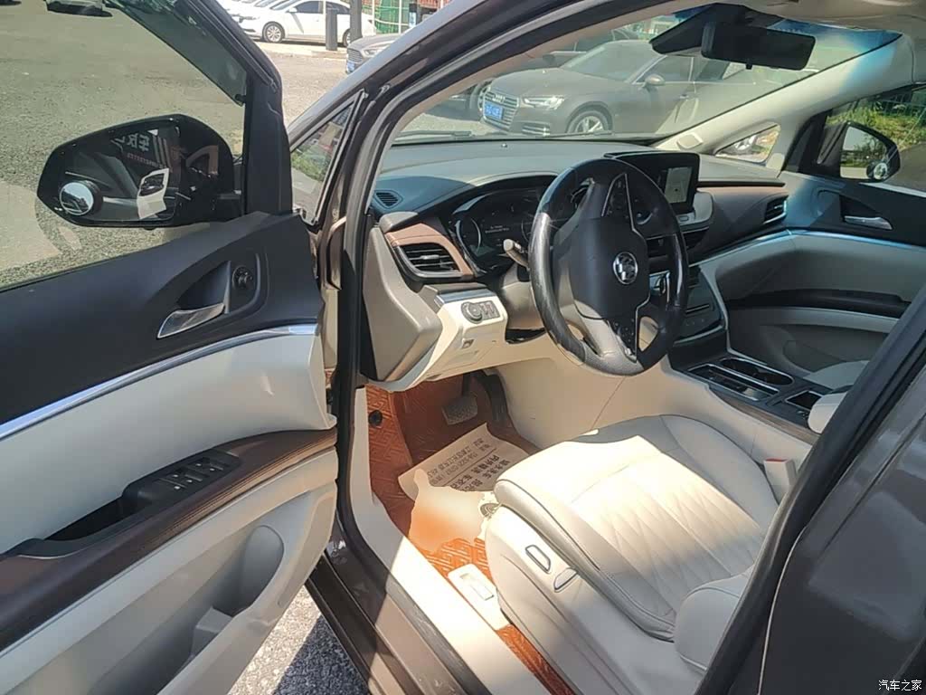 Buick GL8, 2021 12