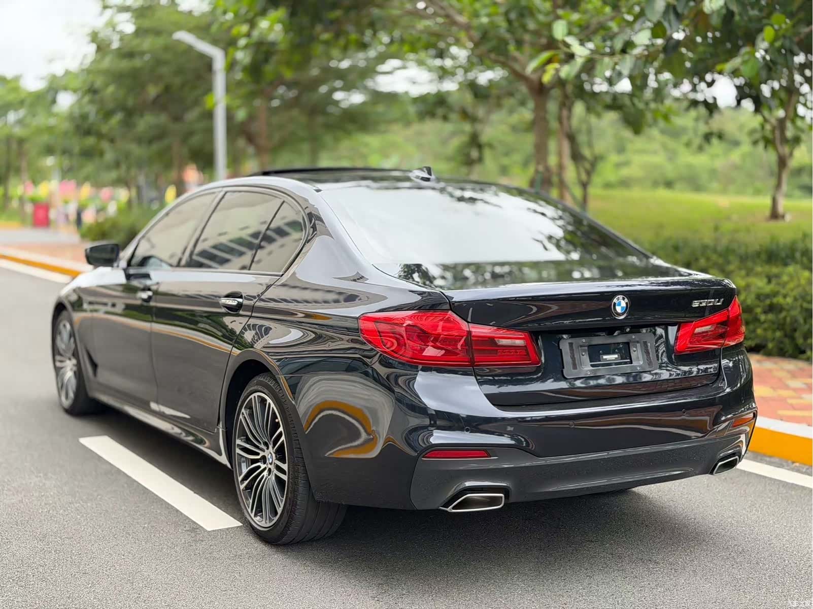 BMW 5 Series, 2018 16
