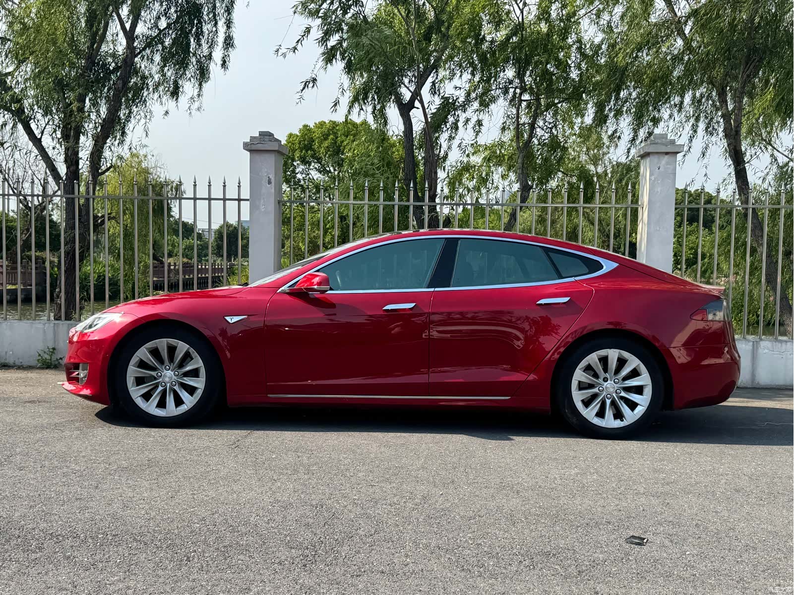 Tesla Model S, 2017 4
