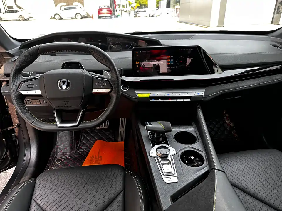 Changan UNI-V