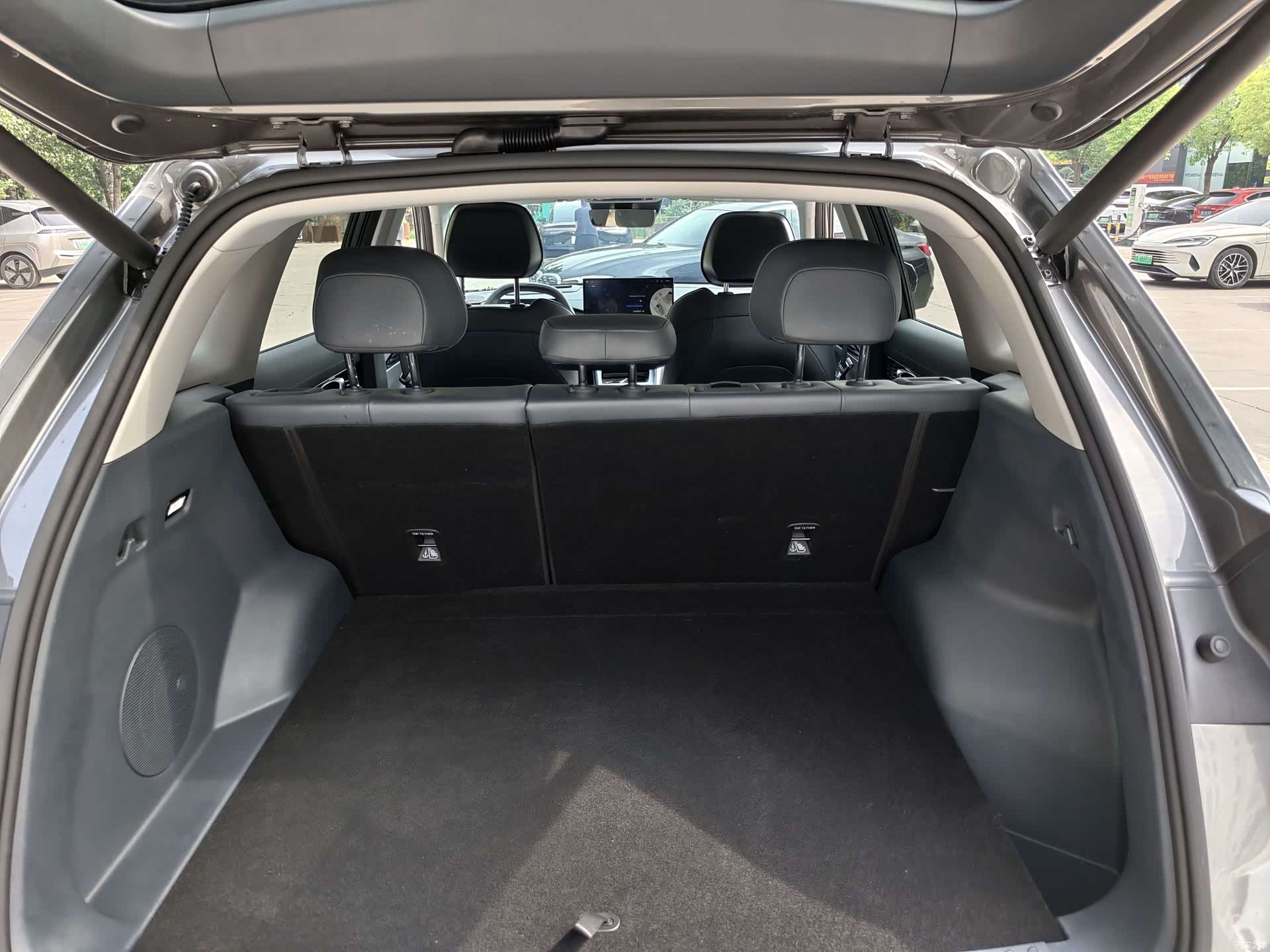 Geely Galaxy E5, 2025 14