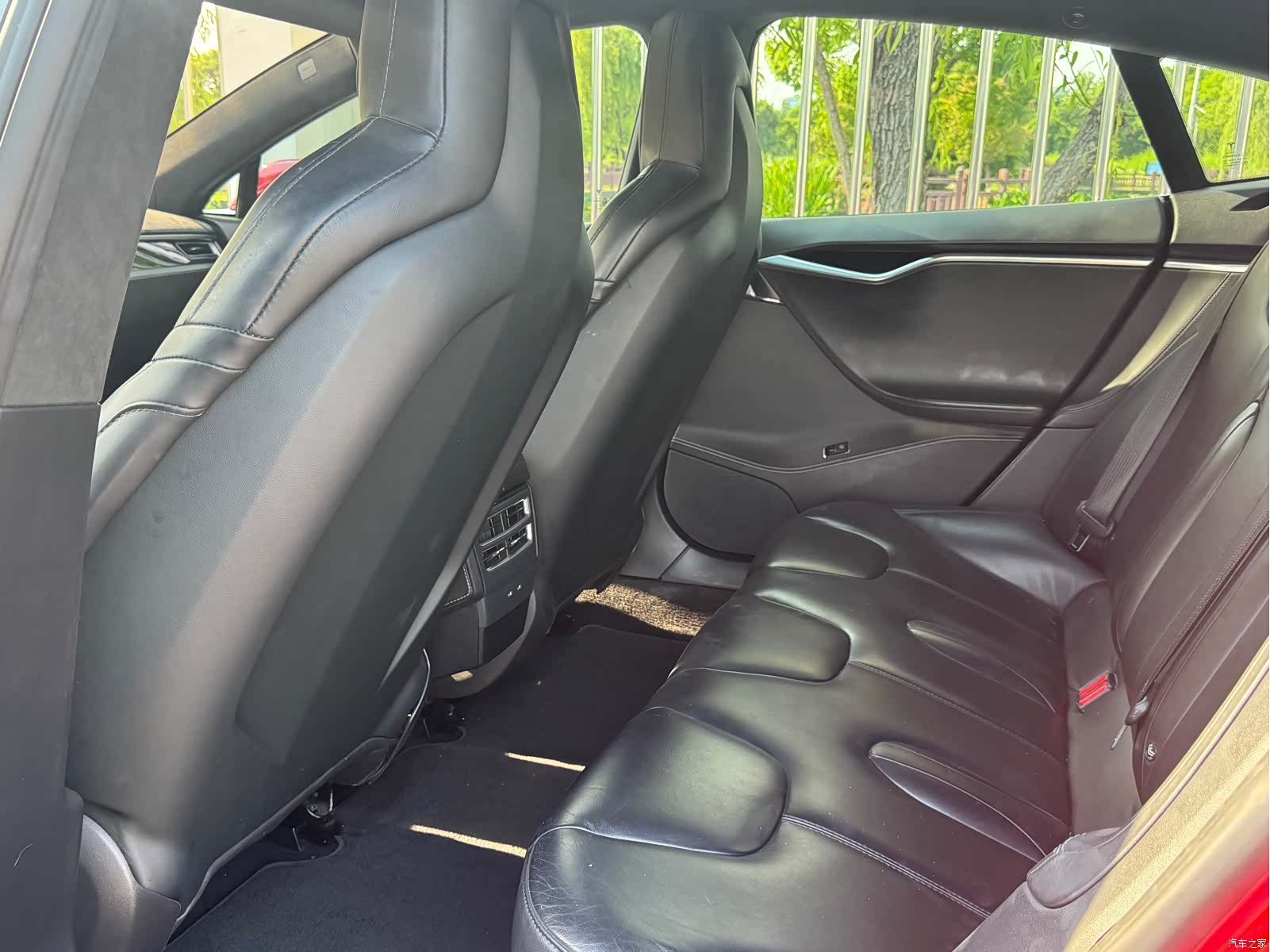 Tesla Model S, 2017 10