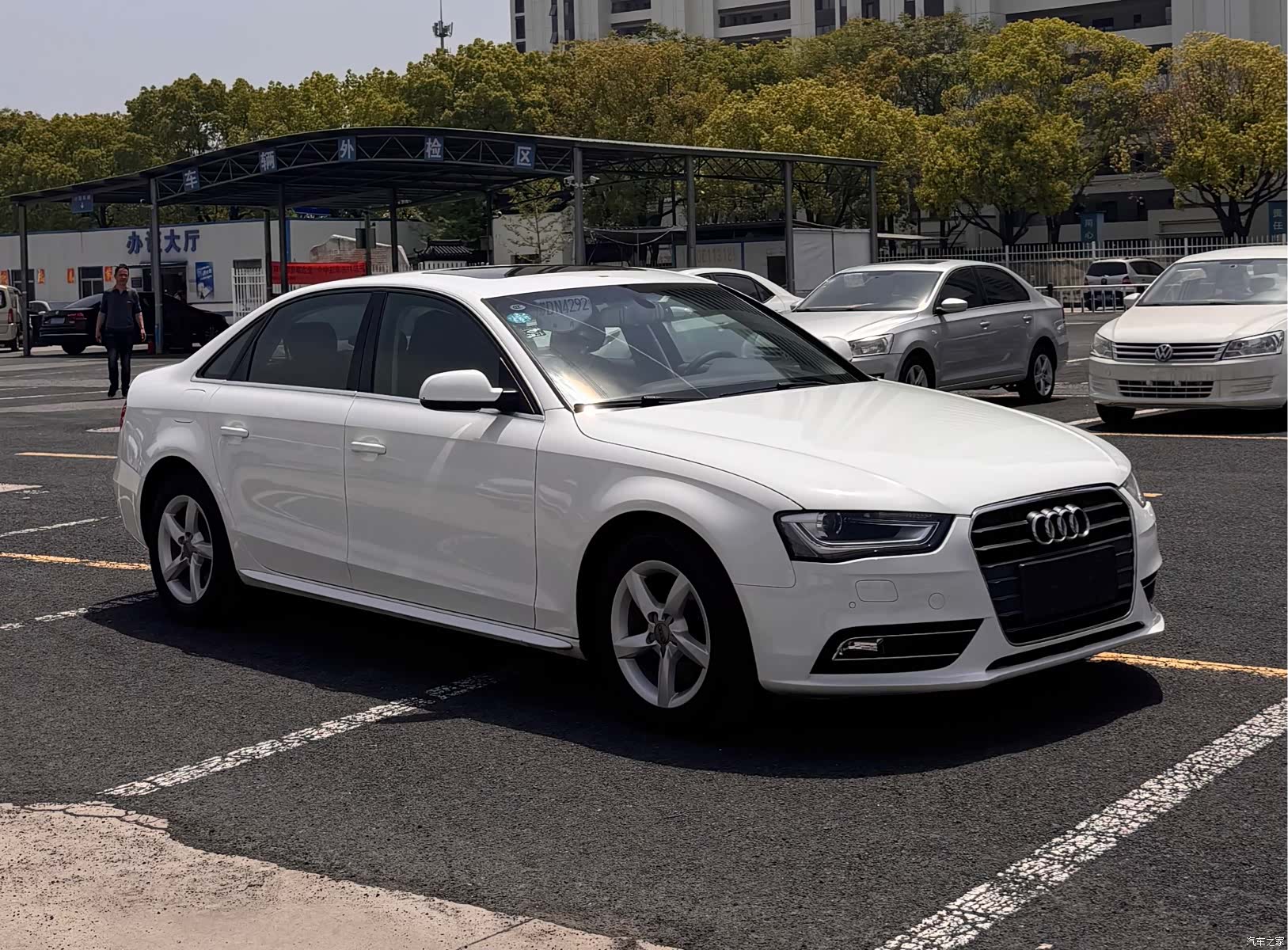 Audi A4L, 2013 3