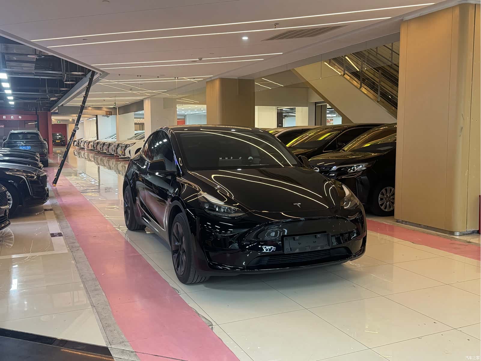 Tesla Model Y, 2024 3
