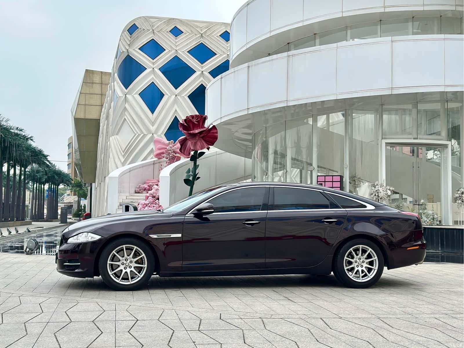 Jaguar XJ, 2013 все фото