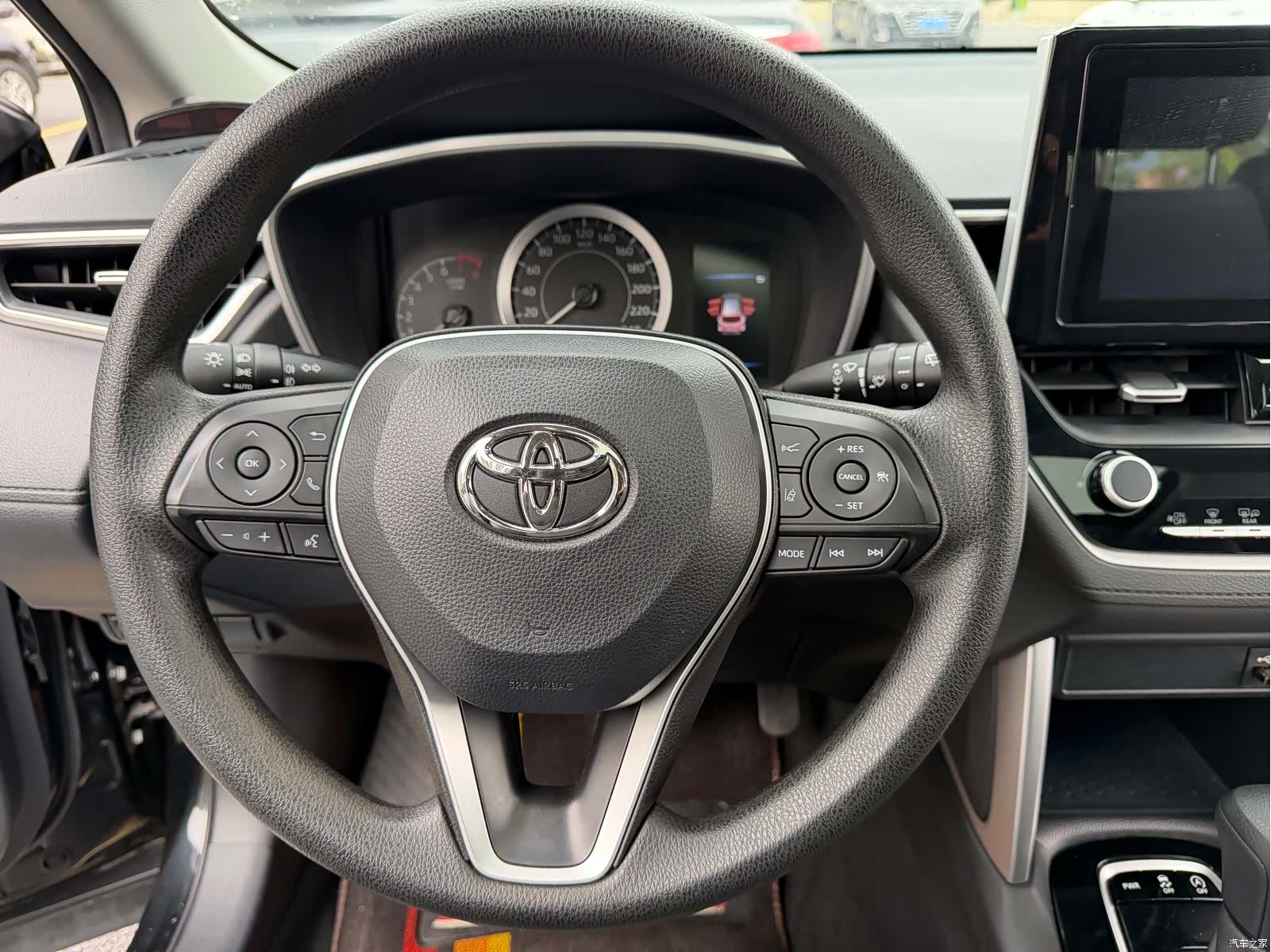 Toyota Frontlander, 2022 16