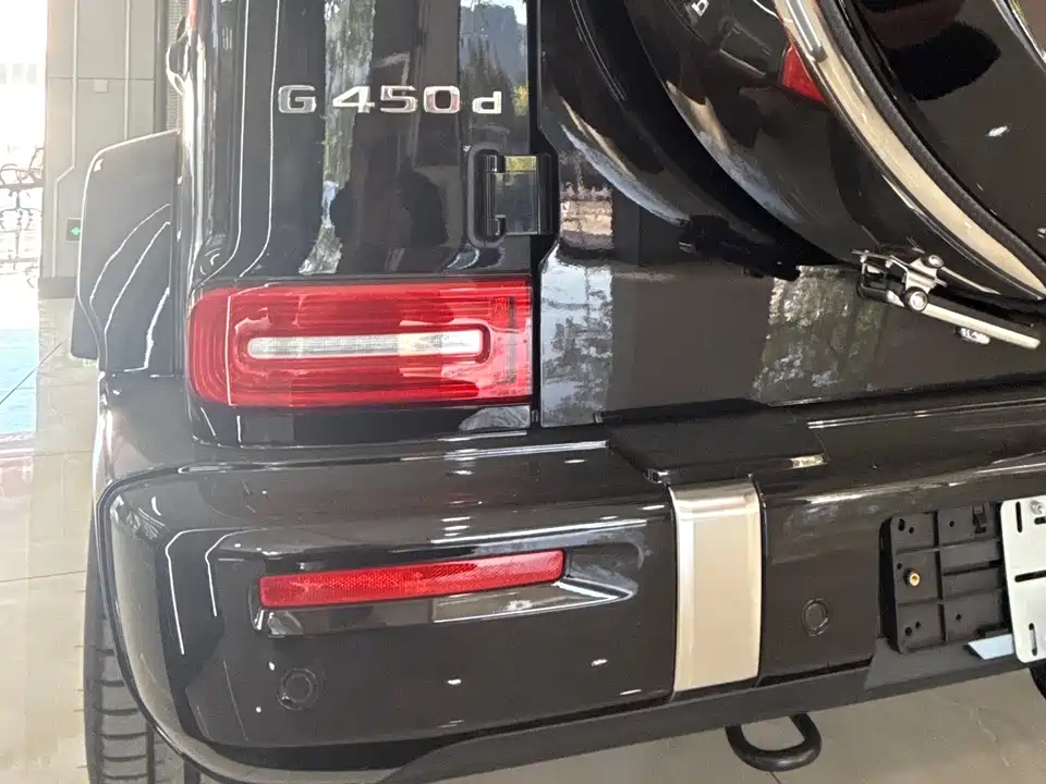 Mercedes-Benz G-class