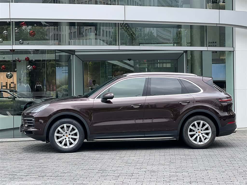 Porsche Cayenne, 2018 3