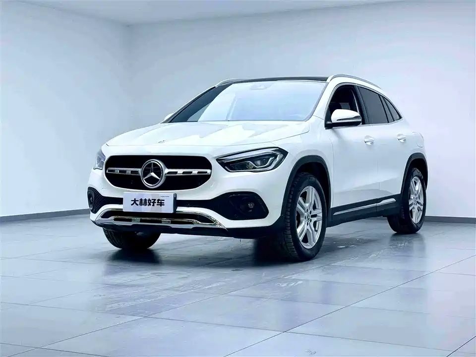 Mercedes-Benz GLA