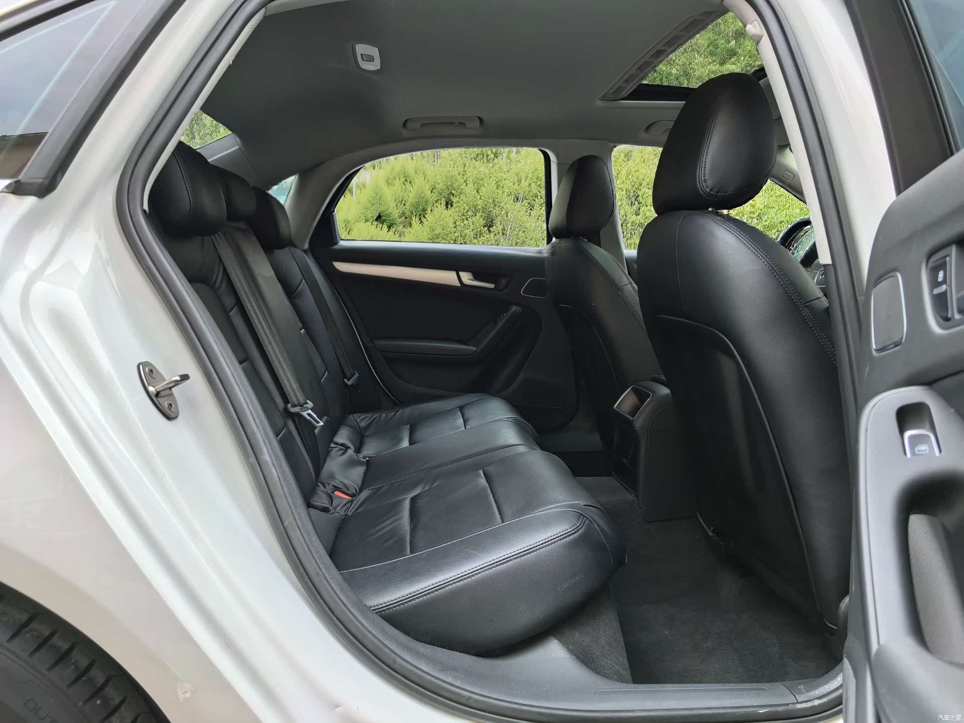 Audi A4L, 2016 12