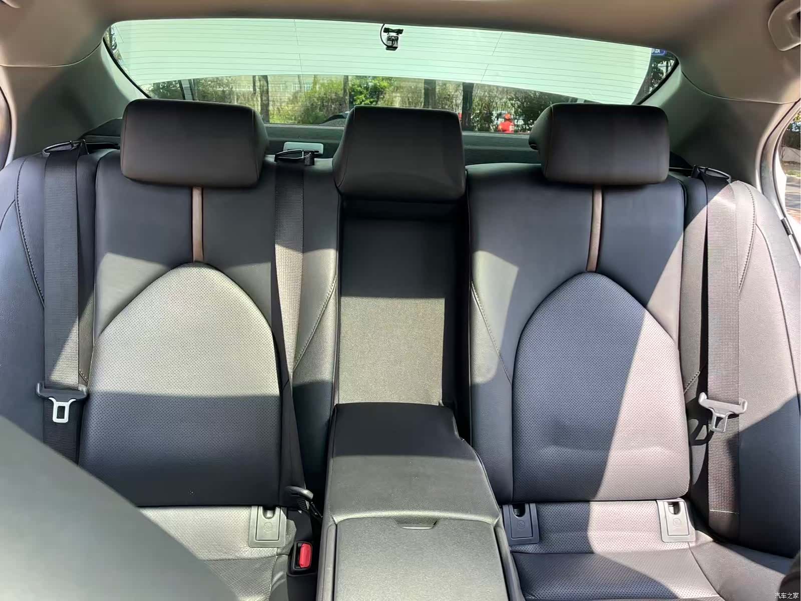 Toyota Camry, 2019 26