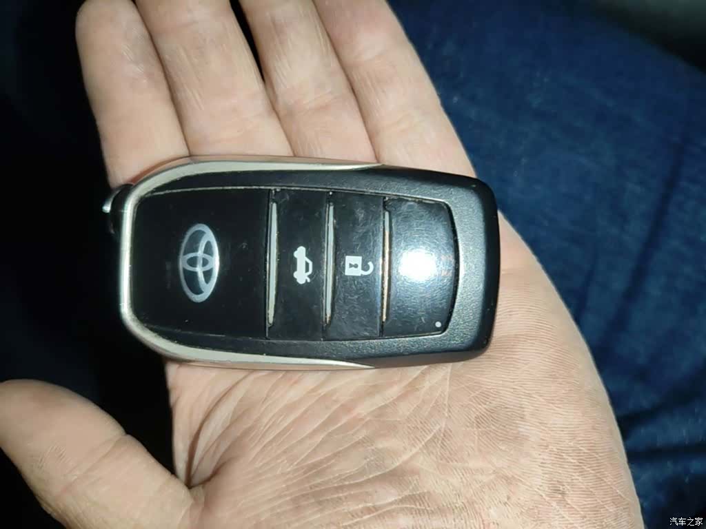 Toyota Prado, 2017 9