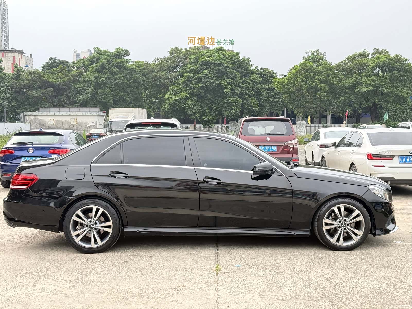 Mercedes-Benz E-Class, 2015 12