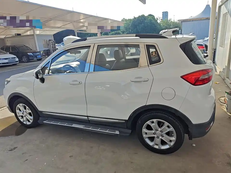 Changan CS15