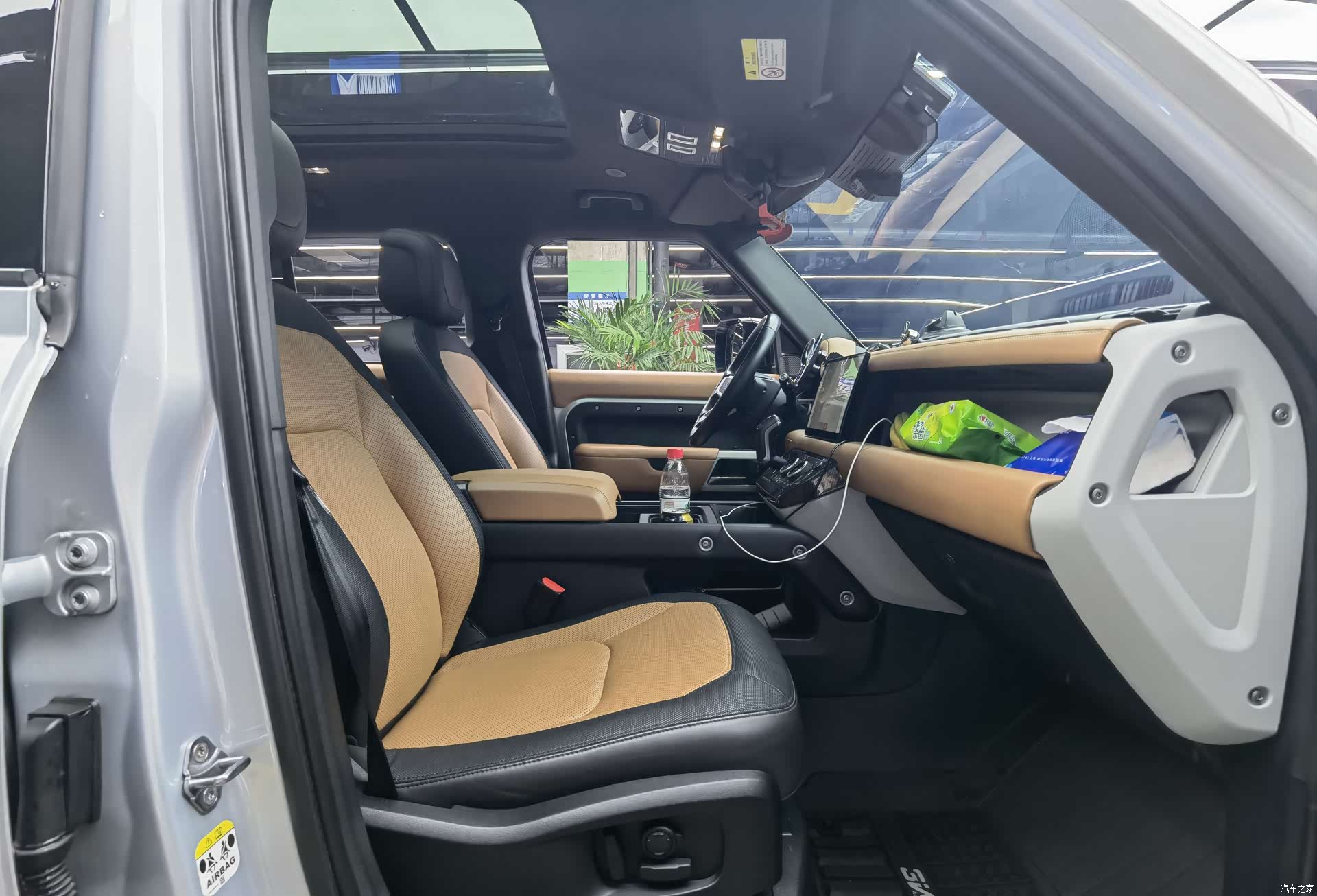 Land Rover Defender, 2022 8