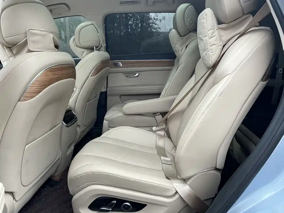 AITO Ask the world M7