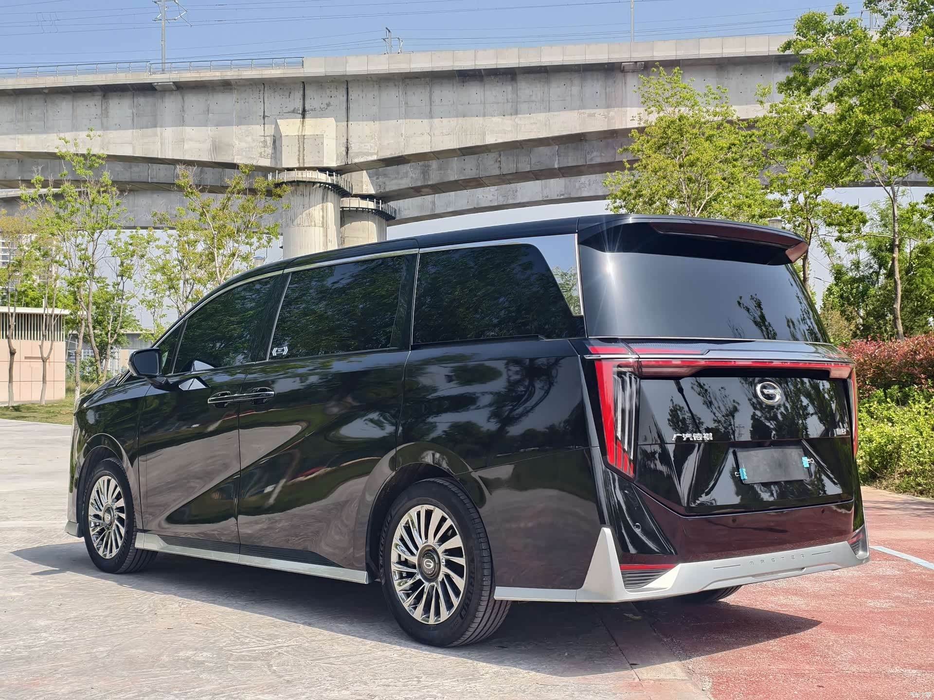 Trumpchi M8, 2025 4