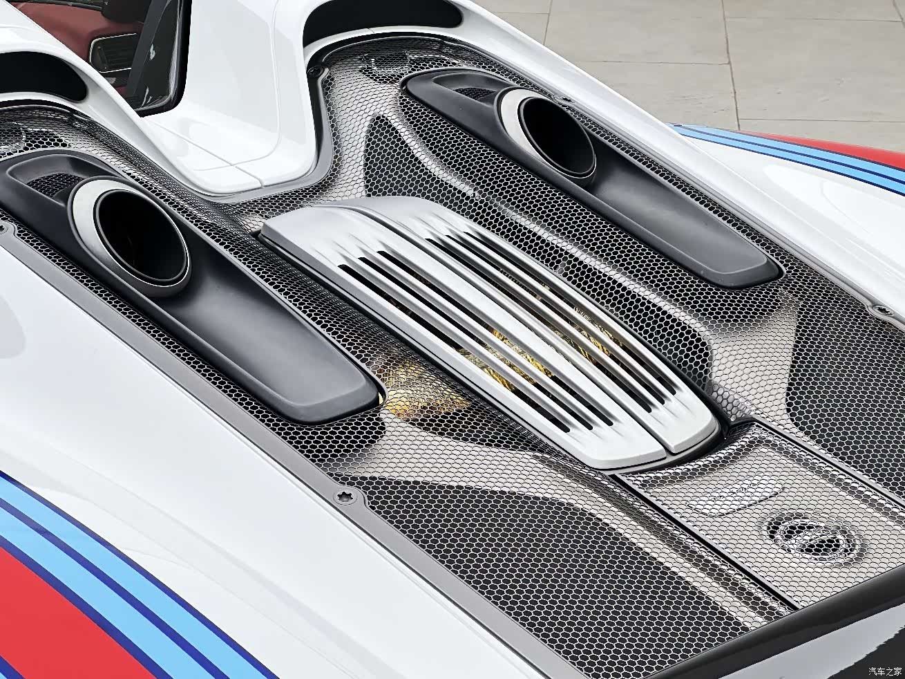 Porsche 918, 2016 14