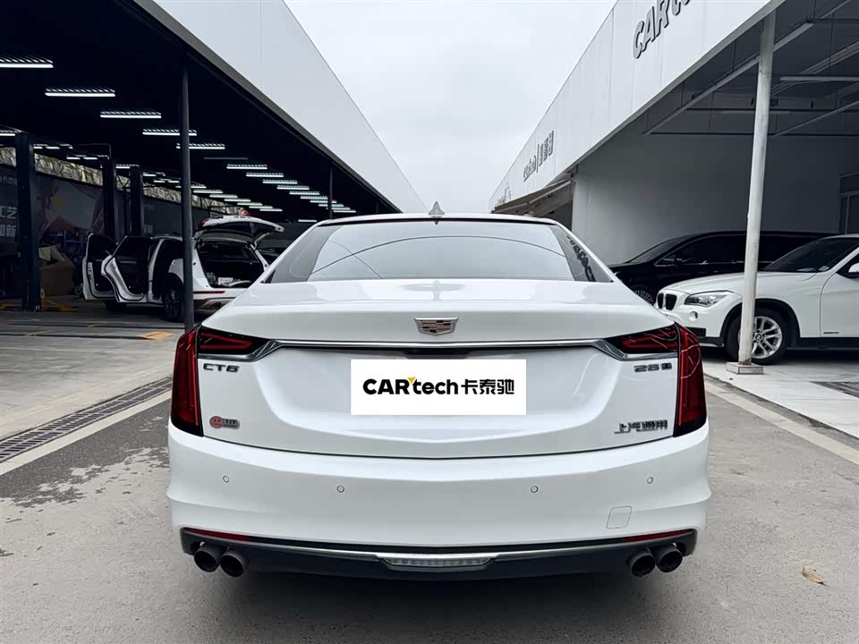 Cadillac CT6