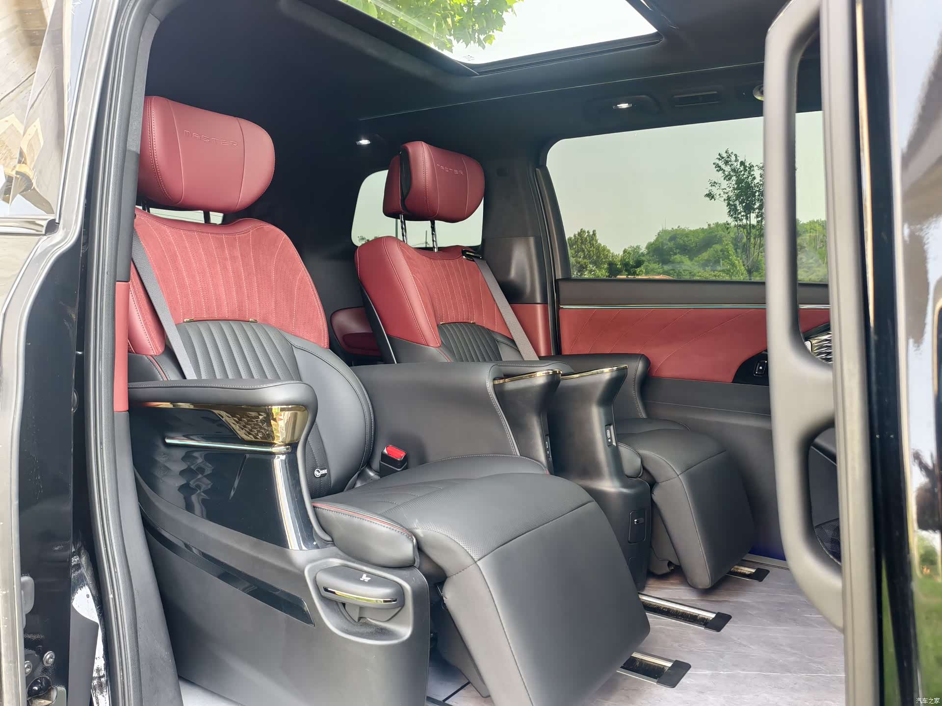 Trumpchi M8, 2025 9