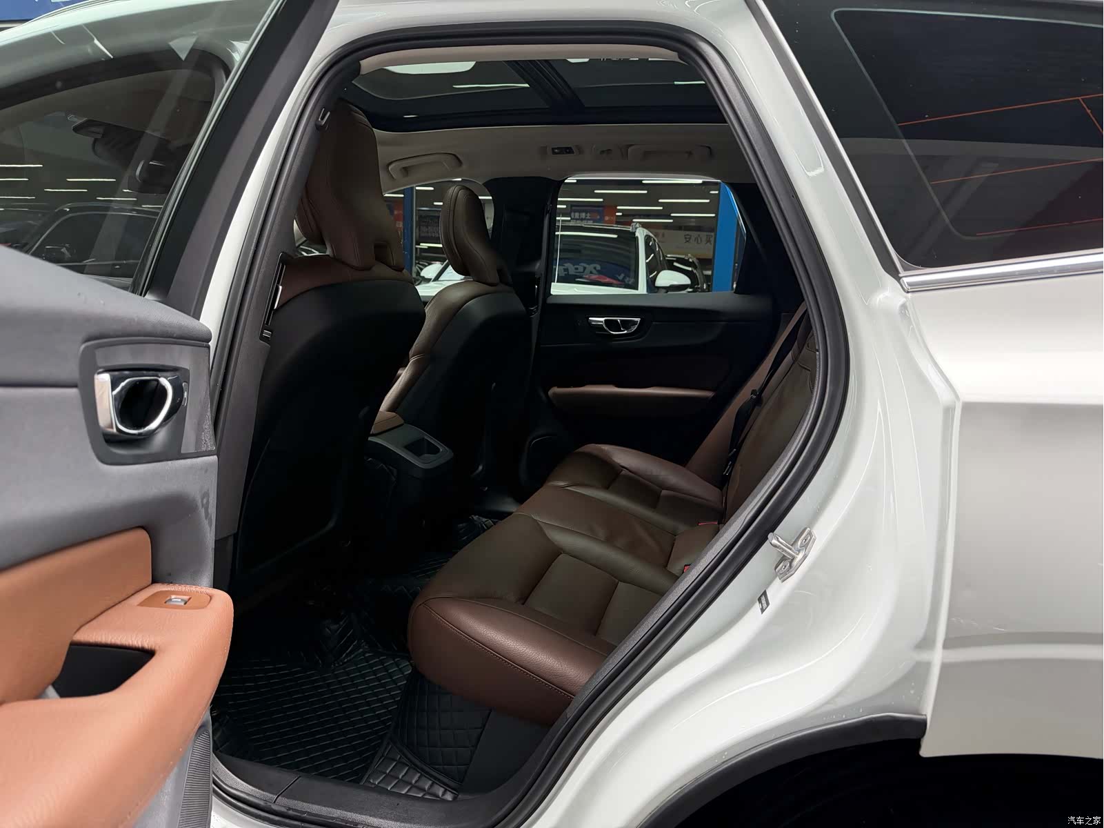 Volvo XC60, 2019 8