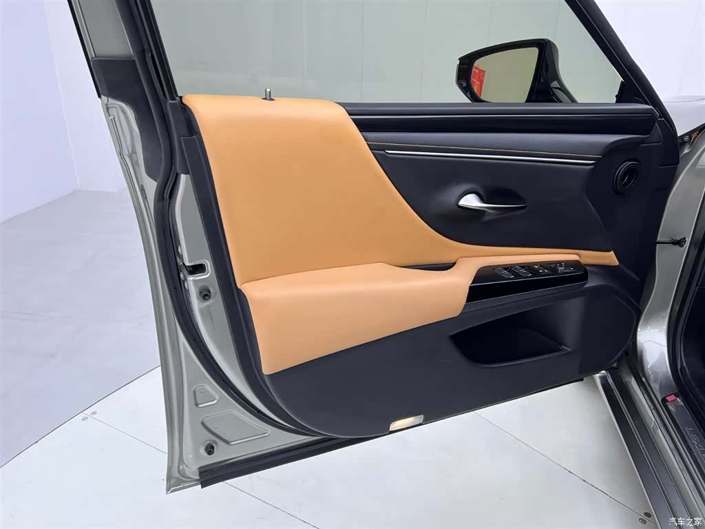 Lexus ES, 2022 18