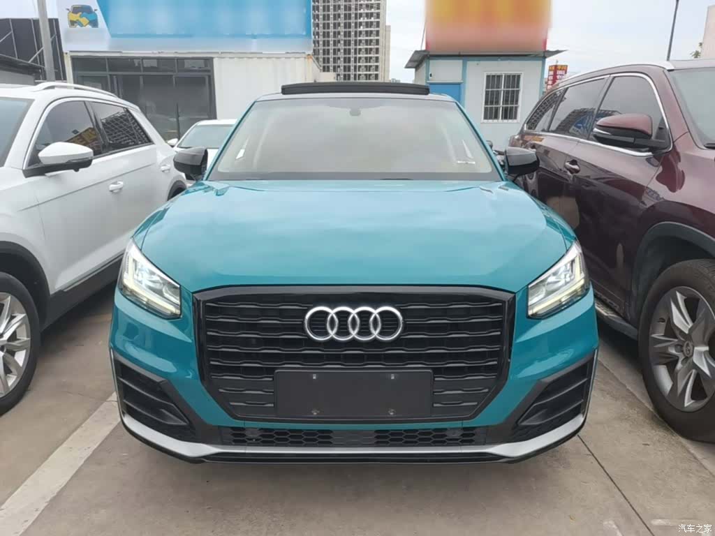 Audi Q2L, 2021 3