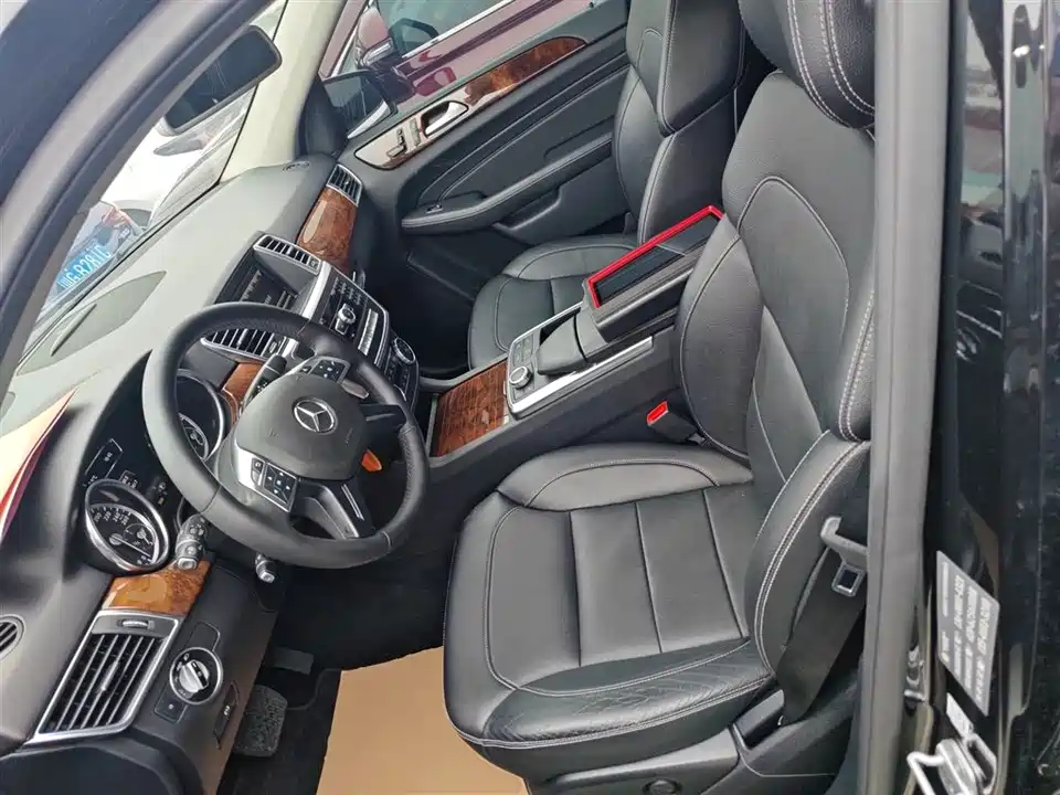 Mercedes-Benz M class