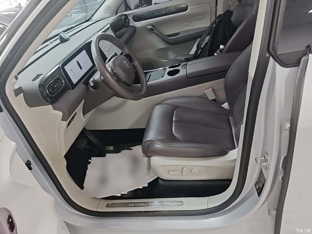 Leapmotor C11, 2023 15