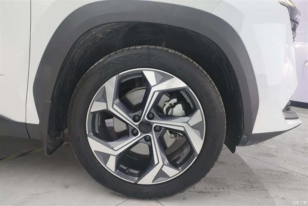 Geely Boyue, 2024 6